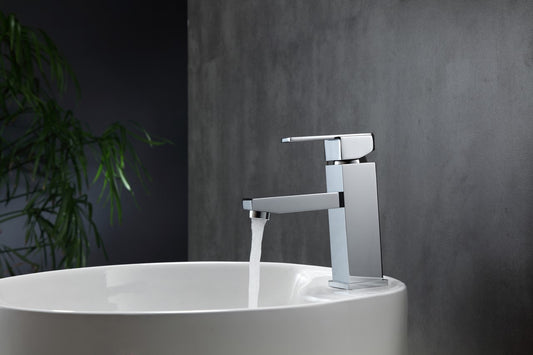 Aqua Piazza Single Lever Bathroom Vanity Faucet Chrome