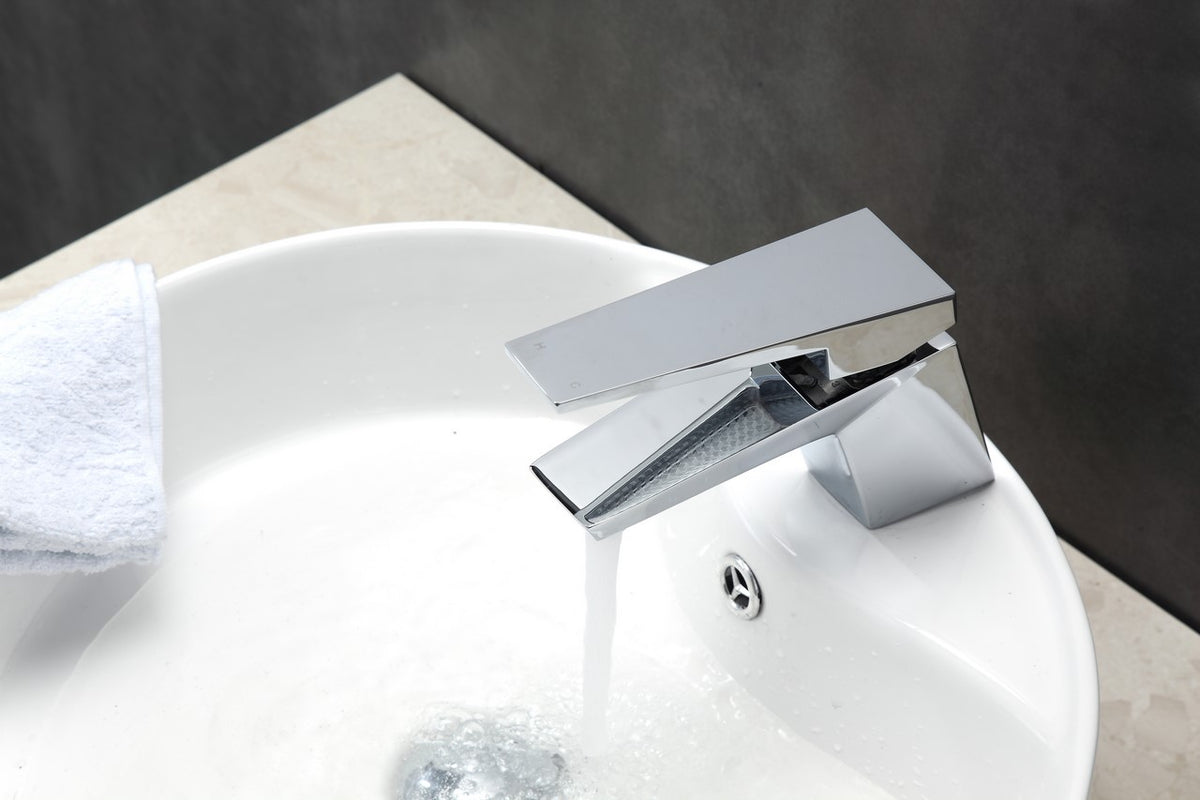 Aqua Siza Single Lever Modern Bathroom Vanity Faucet Chrome