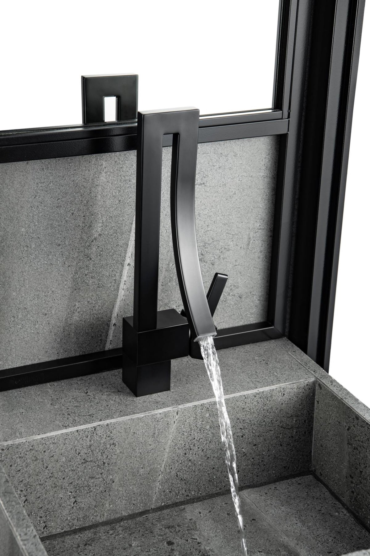 Aqua Elegance Single Lever Wide Spread Faucet Black