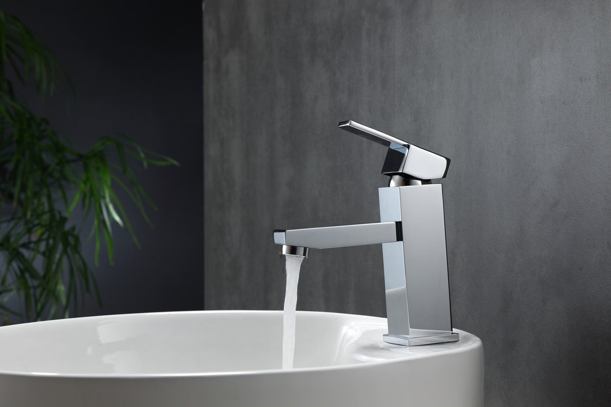 Aqua Piazza Single Lever Bathroom Vanity Faucet Chrome